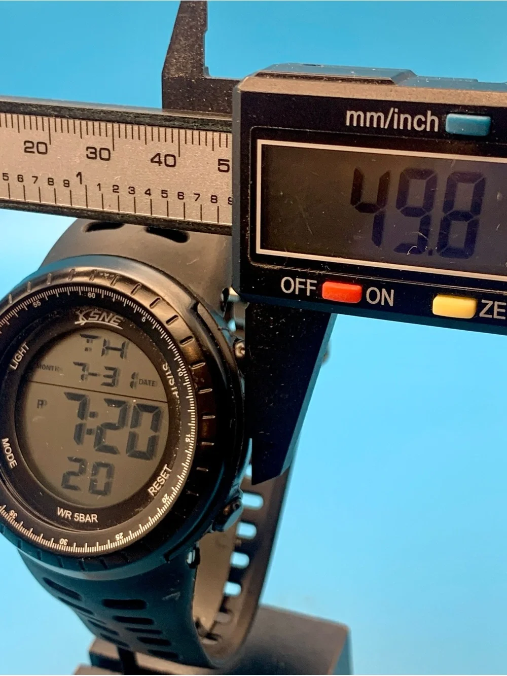 SNE 1167 Men’s Digital Quartz Wristwatch Chrono Backlight Alarm Day Date Working